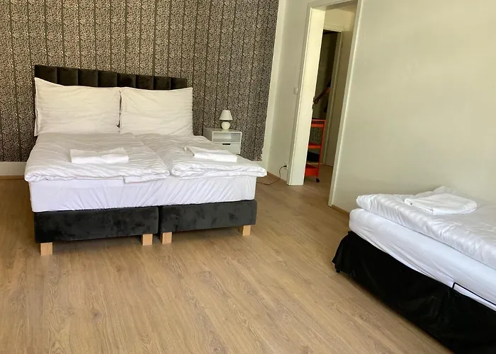 Aparthotel Zizkov Tower 3*