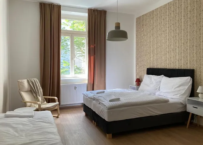 Aparthotel Zizkov Tower 3*