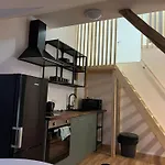Zizkov Tower Apartmanhotel Prága