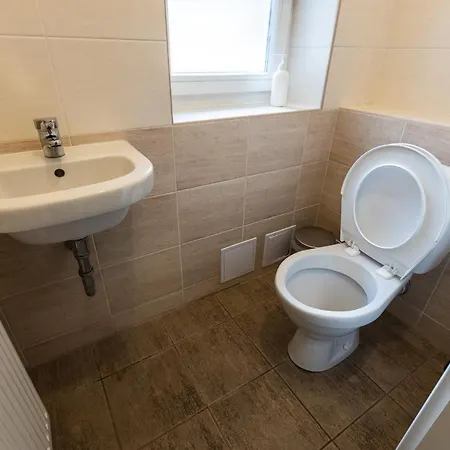 Apart Otel Zizkov Tower 3*